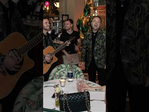 Roaming Band in London for Parties, Weddings & Events - Limelight Roaming