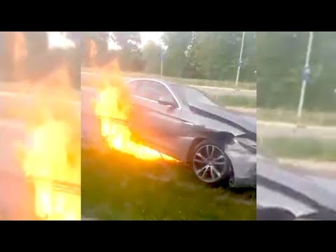 Pożar BMW na barierce. Laweciarz tego nie przewidział...