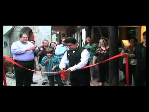 Corte del Liston por nuestro padrino Carlos Eduardo Rico.