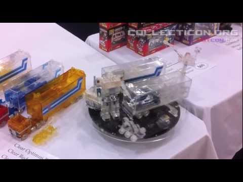Botcon 2011 - Clear Knock off G1 Optimus Prime toys