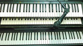 Video thumbnail for Yamaha PSR-GX76 demo by KC9UDX