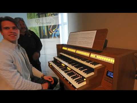 Демонстрация исполнения на органе Viscount DOMUS S8