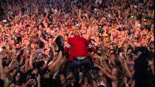 mgk-free the madness live performance