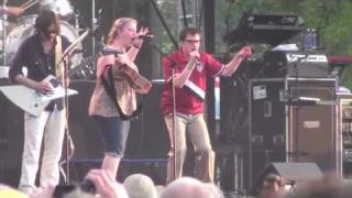 &quot;Trippin&#39; Down the Freeway&quot;-Weezer (live @ Bonnaroo &#39;10)