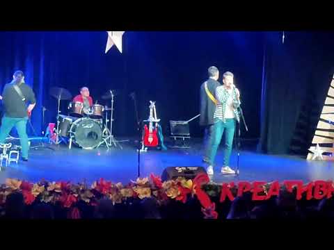 15.12. 2022.  Novogodišnji koncert VOS Kreativno pero  - Čudna šuma- YU Grupa (cover)