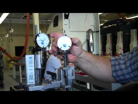 Chattahoochee Tech Diesel; Cummins N14 Injection timing.MP4
