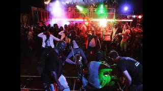 Chronixx & Maverick Sabre   When the World Dont Mean a Thing Bruk Out Riddim