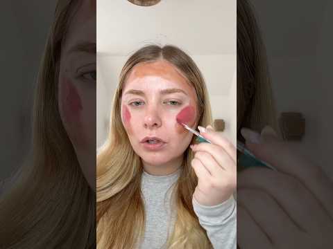Paula Probierts - Ich färbe mein Gesicht mit LIPGLOSS 😳🤨