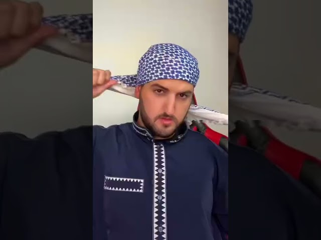Vídeo relacionado con FIESTAS GUIRCA - Disfraz de villano del desierto para hombre - Disfraz de cuento de hadas árabe para hombre