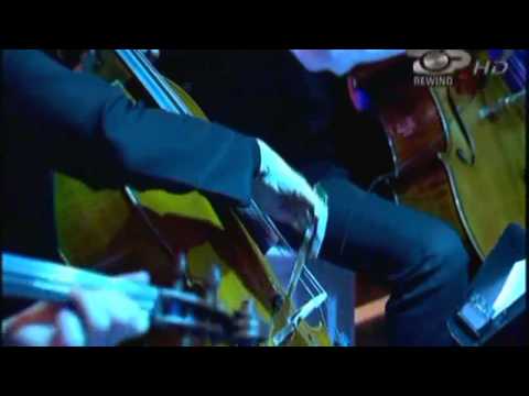 Kosovare Xhoni ft. Maksi - Eyo Eyo [REWIND Live]