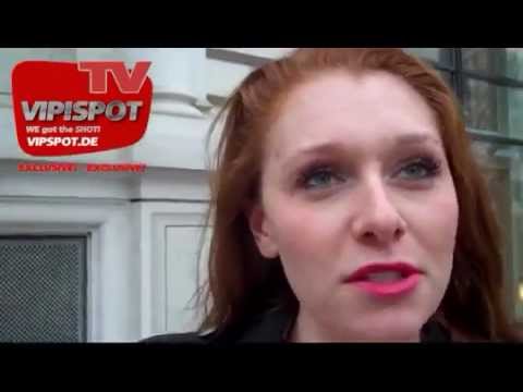 Bachelorette Georgina Fleur geigt nem Paparazzo die Meinung