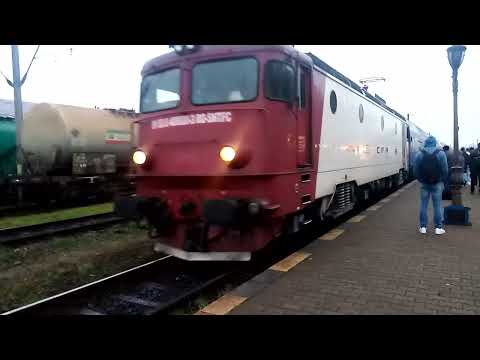 EA820 sosește în Stația Suceava cu Trenul R5432 Suceava Nord-Bacau 06.11.2022