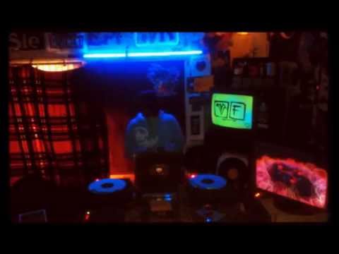 ► Galv Of The 3 Moonz [(Zensi’s Space Oger Minimix) 2KX Megamix] ◄