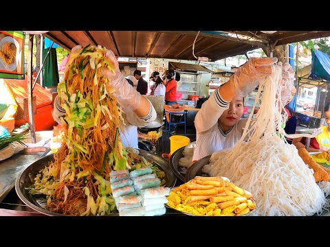 Top Place for Spring Rolls, Yellow Pancake, ​Rice Noodles, fried Wontons / Cambodian Street Food