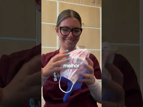 A dentista fez um boneco extraordinário com luvas!