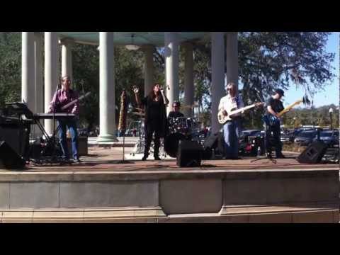 Tracey singing Bobby McGee at Central Park