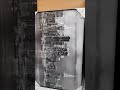 Video: Lienzo enmarcado en madera color negro Silueta Manhattan, fotografía Blanco y Negro.