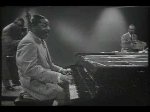Erroll Garner in London "Jeannine ( I dream of lilac time )"