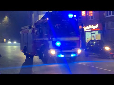 *TWO TONES* G39P1 Reserve Ashton Pump Responding Greater Manchester Fire Rescue Service