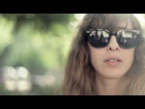 LaVitrola.cl: Soledad Velez - Black light in the forest