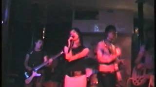 The Long Blondes - In The Movies (Live at the Paradise Bar June 2004)