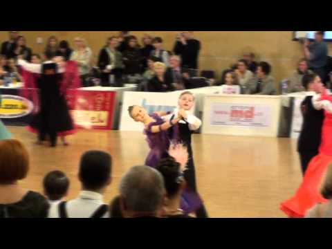 Latvian Standart Championship 2011 Vladislavs Isačenko - Katrina Stražinska 1.8fin waltz.wmv