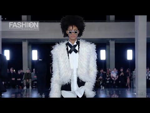 BALMAIN Women's Pre-Collection Fall 2019 2020 Paris - Fashion Channel