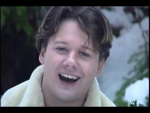 Fuego - Sara` Craciunului nost`- DVD - Colind pentru parinti