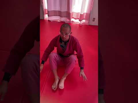 【柔術】基本動作『肩抜き前転』#shorts #jiujitsu #bjj #柔術 #ブラジリアン柔術 #mjjlab