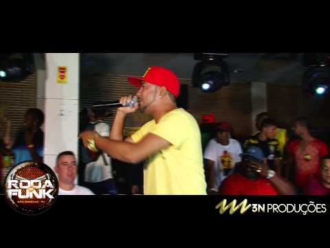 MC Leozinho do Recife :: Live performance at Roda de Funk :: Full HD