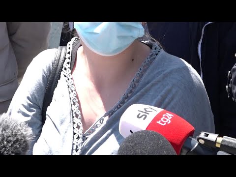 Prato, figlio con ragazzo minorenne: la donna condannata a 6 anni e 6 mesi