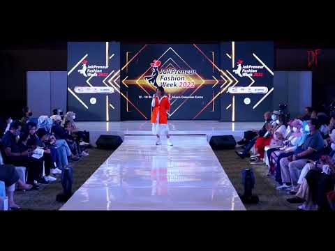 DF Present NOVITA DEWI X FACTOR INDONESIA, Jakpreneur Fashion Week 2022
