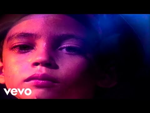 Los Niños Cantores de Navidad - El Tamborilero (Official Video)