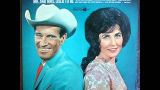 Ernest Tubb &amp; Loretta Lynn &quot;I Reached For The Wine&quot;