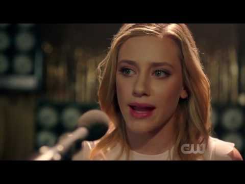 Riverdale - 1x13: Betty’s speech (Betty: Riverdale must do better… we must do better)