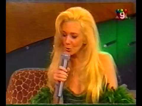 Aunque usted no lo viera 2004 - 06 - Mariana Nannis cantando