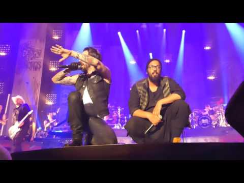 The BossHoss - Shake and Shout w/ Special Guest Samy Deluxe Live@Hamburg