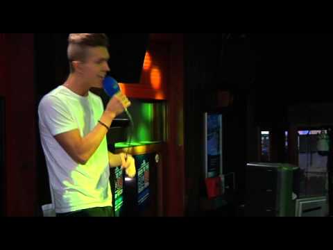 MNM 90's & 00's café: Ian Thomas - Gold digger