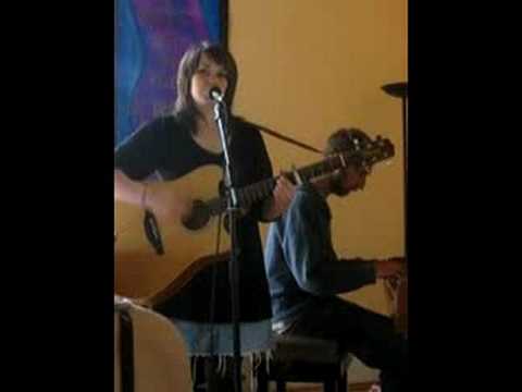 GS4 '07 - Anna Meldrum singing Marigolds