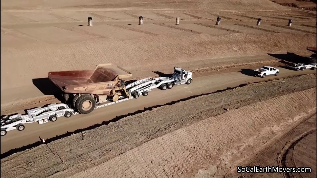 Heavy Haulin’ CAT 777F’s