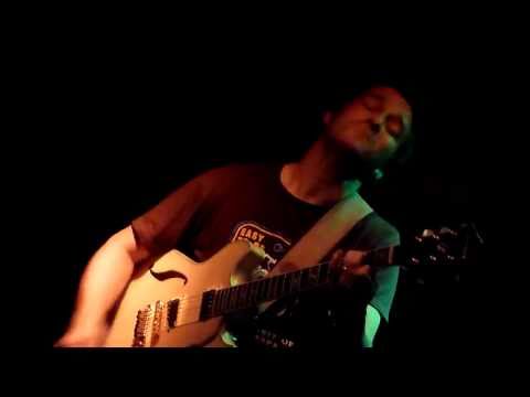 Gin Cooler - Solitude (Live); Lokal Patriot NM 14.5.2011