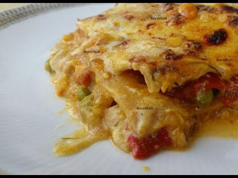 Lasaña de verduras con salsa bechamel y de tomate