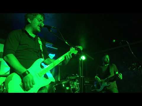 Rock das Tube 2.0 mit Black Electric Club