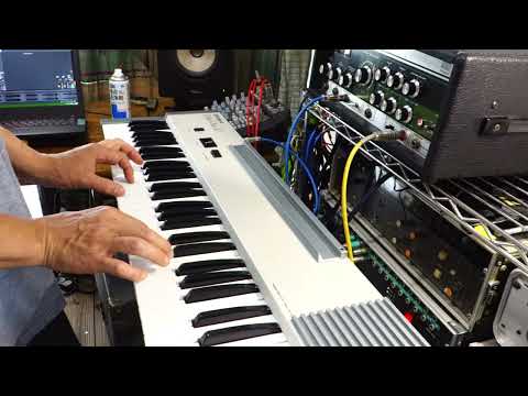 Roland Piano Plus 20 Electronic Piano HP-20 / 80's Synthesizer