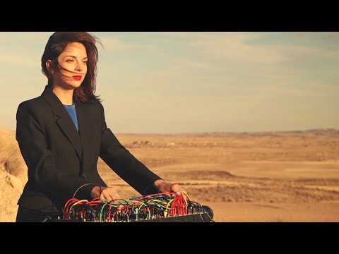 Julia Bondar - Modular live performance in Bardenas Reales