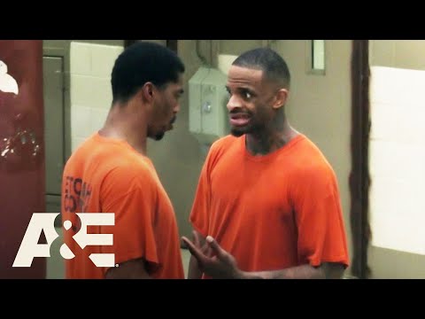 60 Days In: Dennis Buys Drugs Off an Inmate | A&E