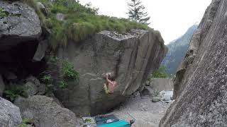 Video thumbnail de Sweet Devil, 7b. Göschenen