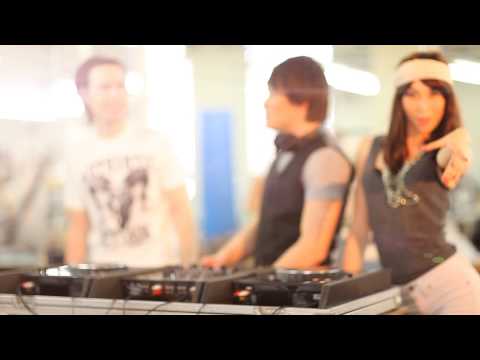 Bass Deejay - Show me your feelings  feat Smally and Monica