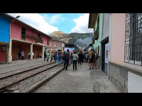 Nariz del Diablo Train Engine Start-up in Alausí