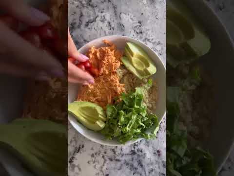 Buffalo Chicken Quiona Bowls